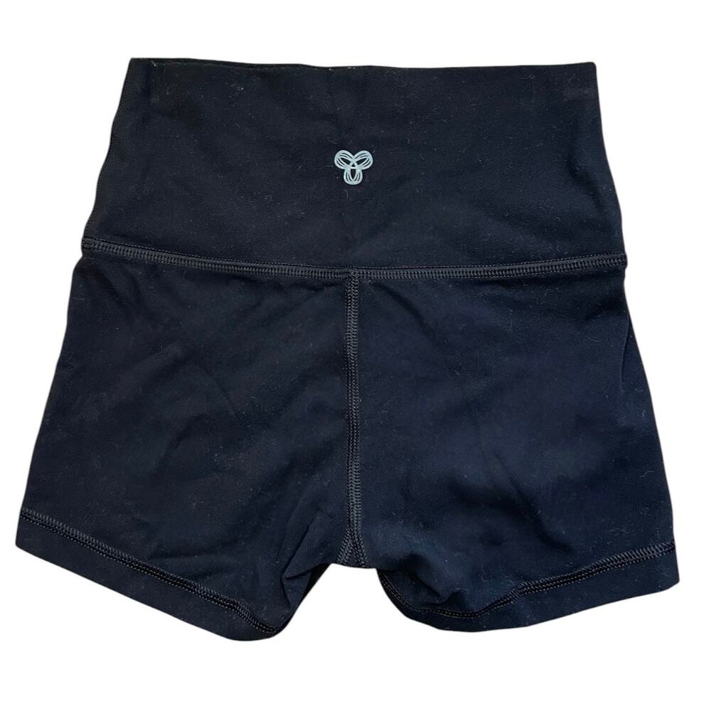 Aritzia Tna Atmosphere High Rise Athletic Bike Shorts Black Clover Logo Size xs